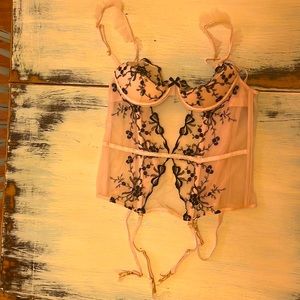NWOT VS Pink Bustier